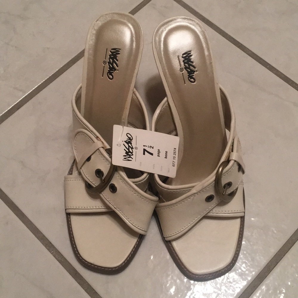 {Donated} 🛎 White/Cream Wedge Sandals with Buckle